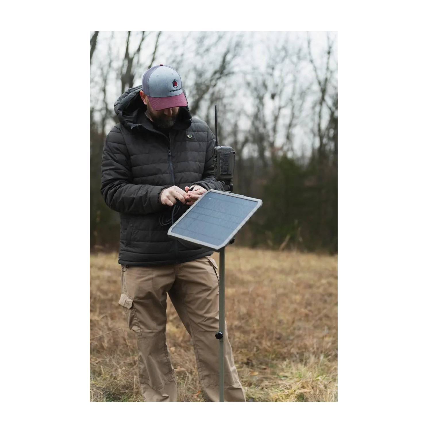 Stealth Cam FieldMAX EX 10-Inch Solar Panel (4-Pack) Bundle with Card Reader