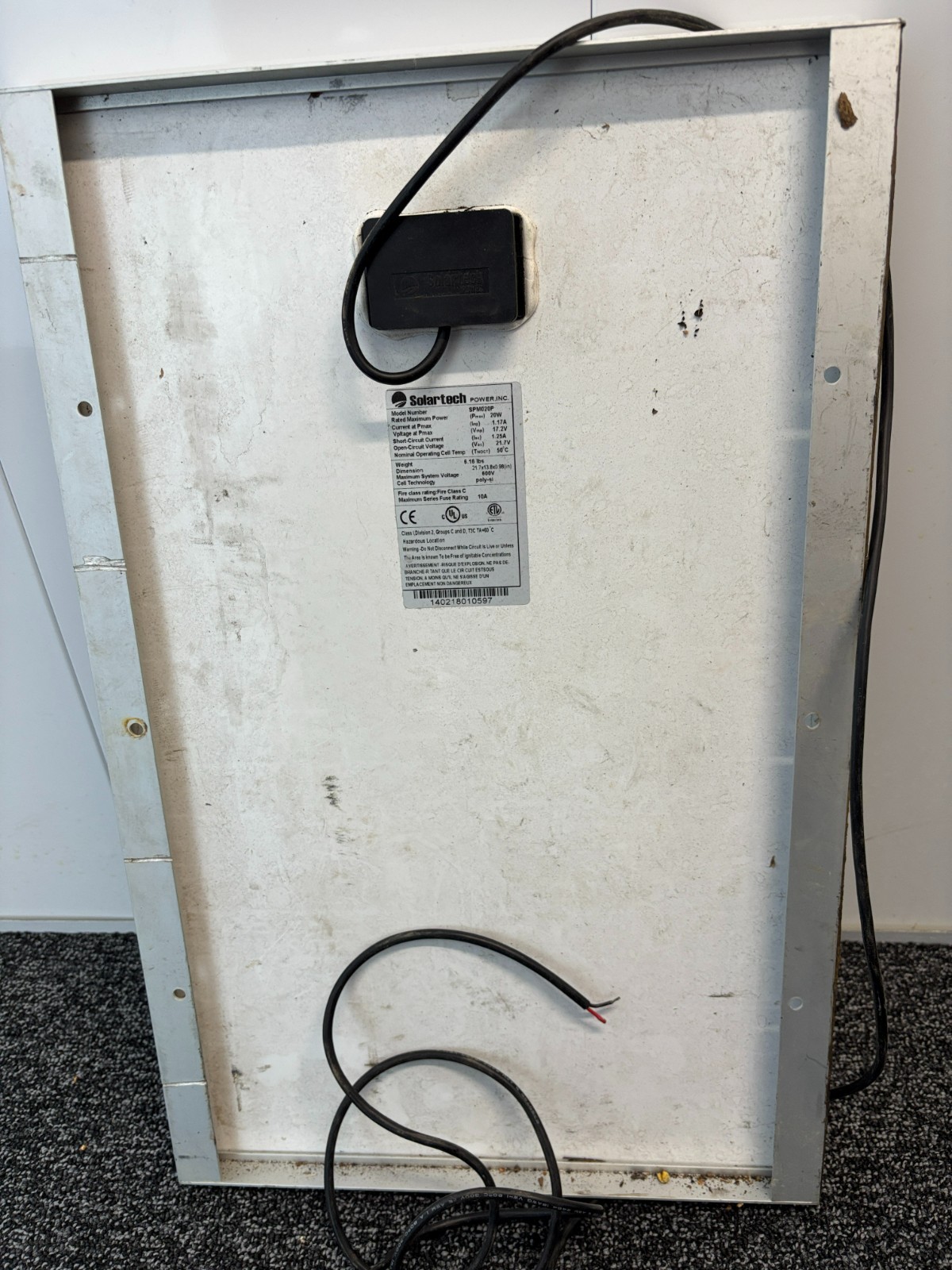 SolarTech Power SPM020P-R Solar Panel 20 Watt 12v – Used
