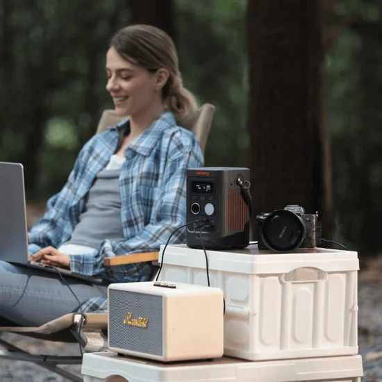 Jackery Explorer 300D Portable Power Station – 288Wh – solar panels included