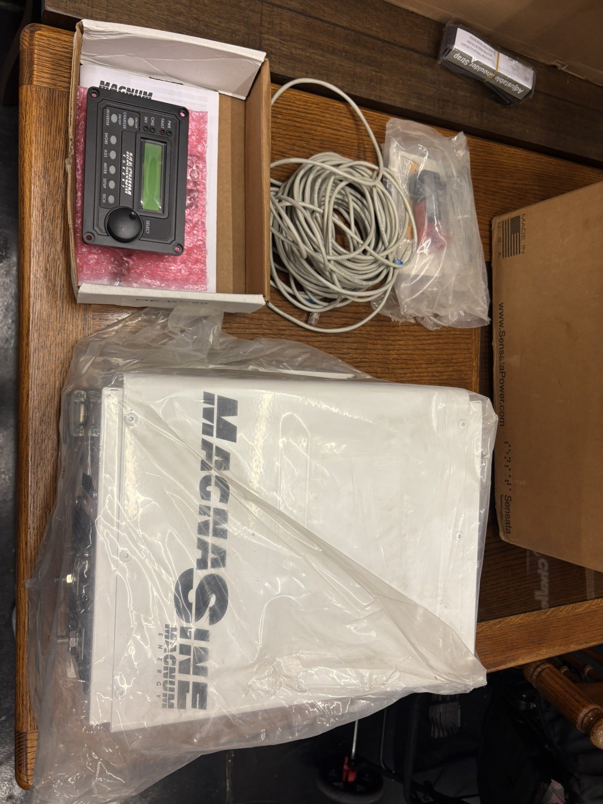 4000 Watt 120 VAC Inverter With 105 Amp PFC Charger 24VDC | Magnum Energy MS4024