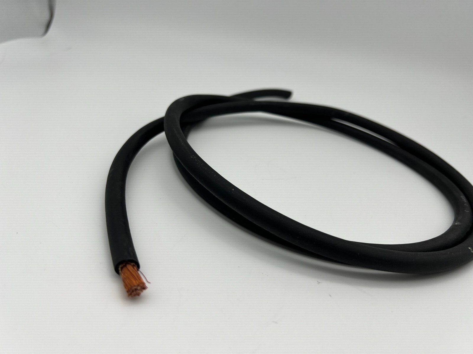 Black 4 gauge AWG industrial flexible welding / battery cable