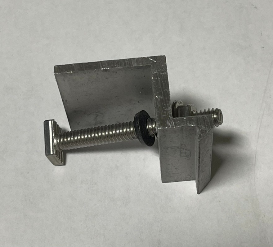Lot of 4 UniRac Solar Mount End Clamps C 33-38 mm Mill Finish 302022C