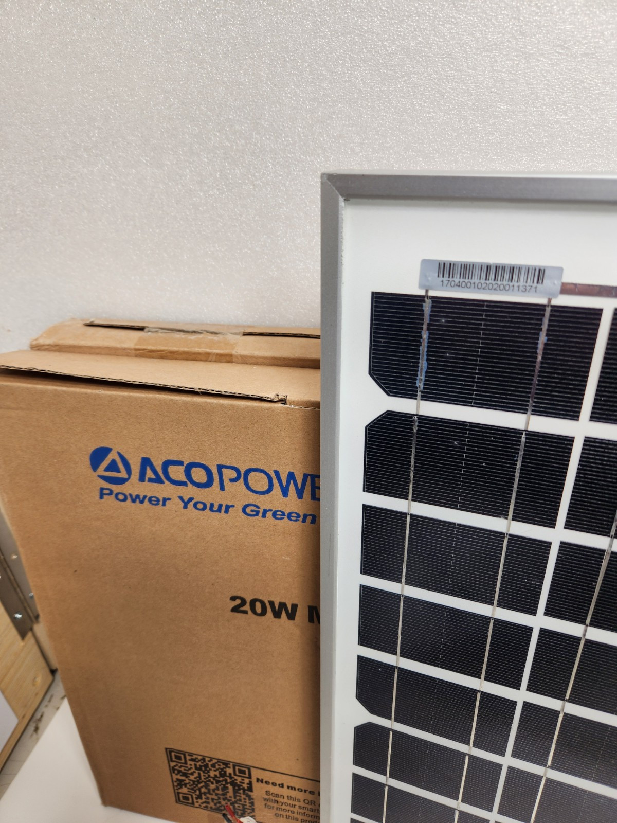 2 ACOPOWER HY020-12M / 20 Watt Solar Panels 1 Sealed 1 Open