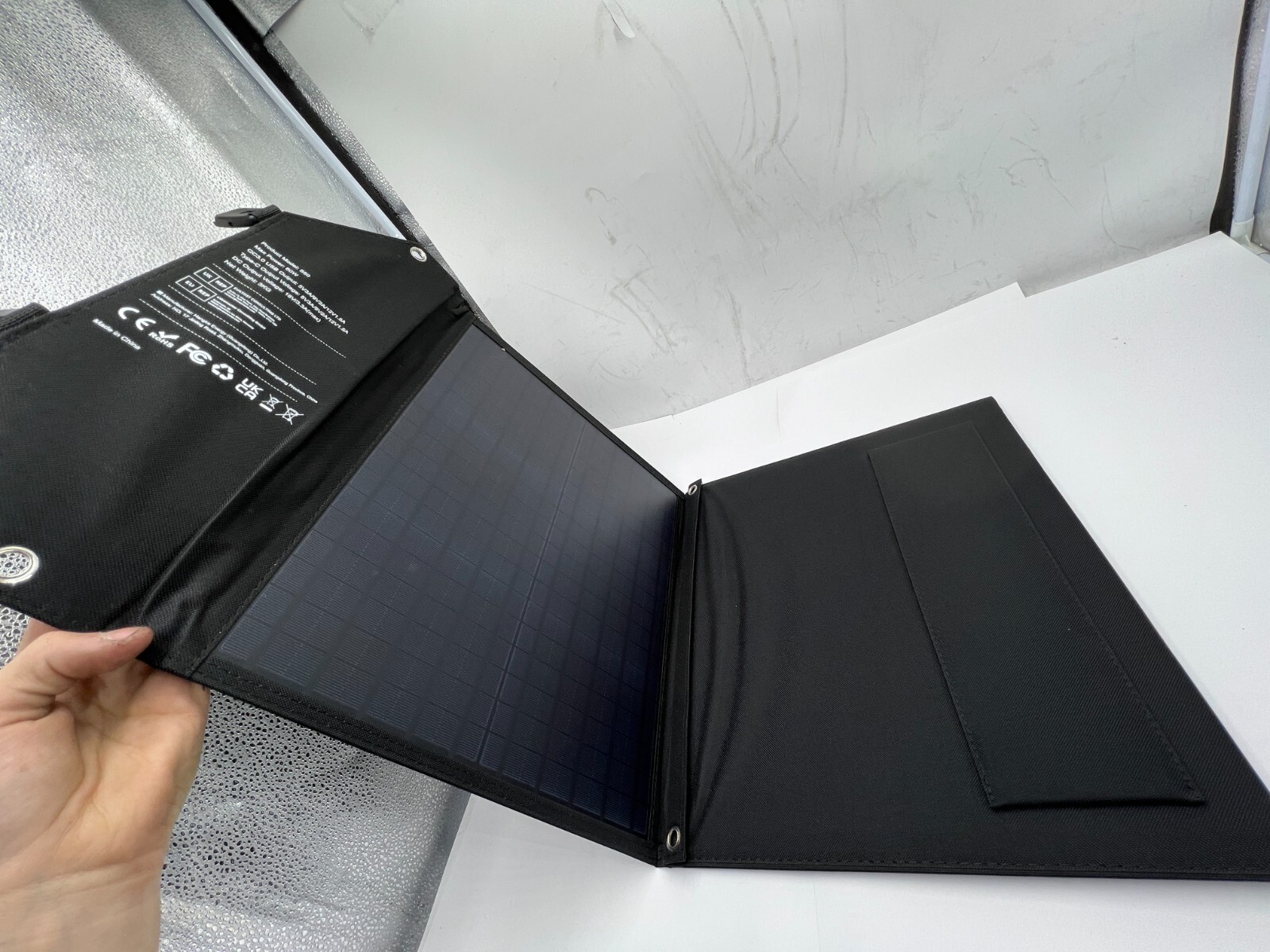 Powkey S60 Foldable Solar Panel Charger 18V DC Output 60KW