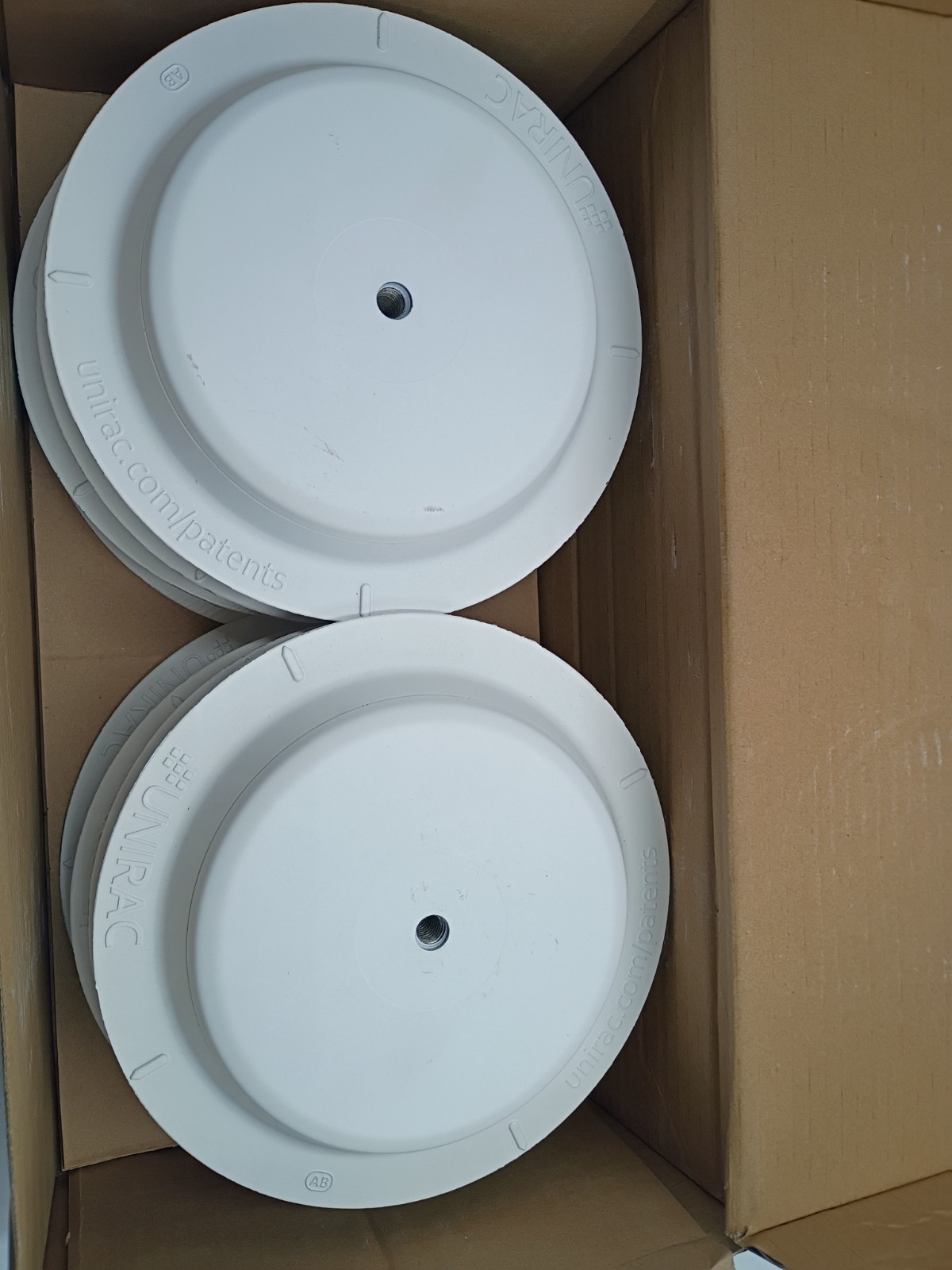 8x Unirac White Flat Roof Attachment Assemblies M60960 Solar (lot Of 8)No Screws