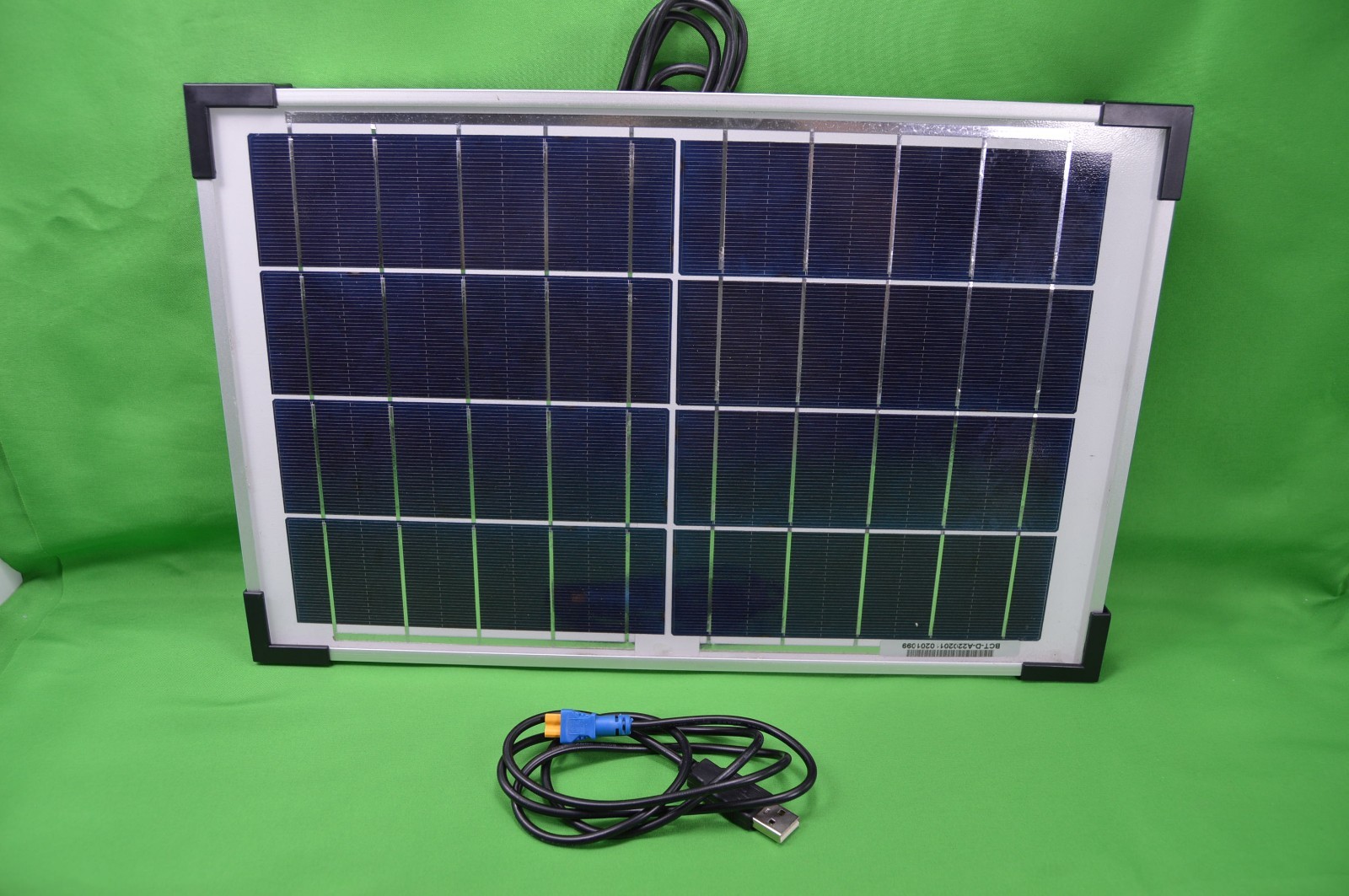 Solar Panel 9 X 14″,New, BCT-D-A220201 W/ Cords, USB