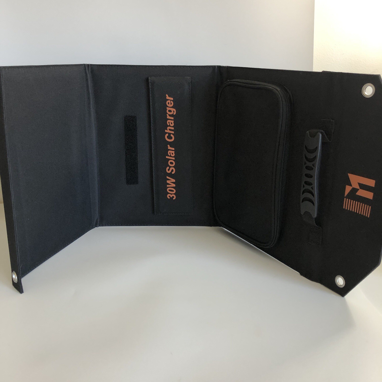 Mesuvida Portable Foldable 30W 12V/2.5A Solar Panel Charger For Outdoor XZY-30