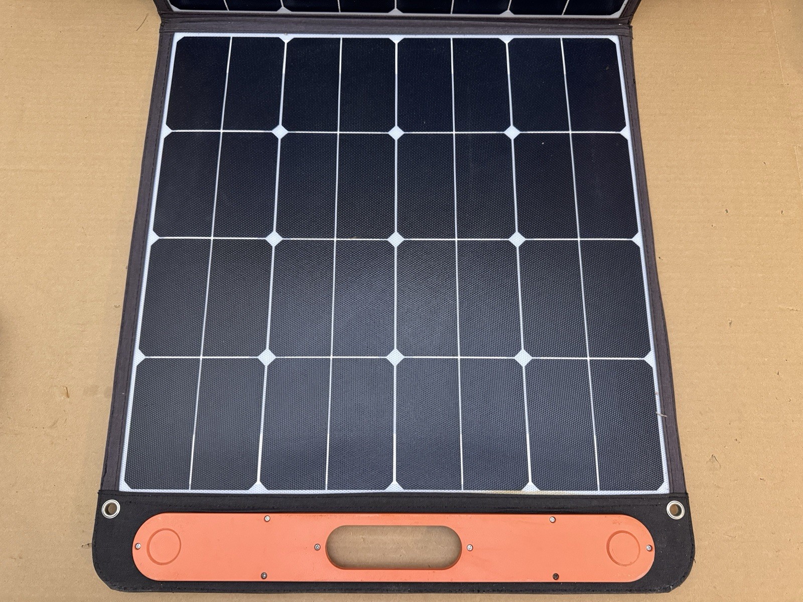 Jackery Solar Saga 100w Solarsaga 100 18v 5.55a Foldable Panel NOT WORKING