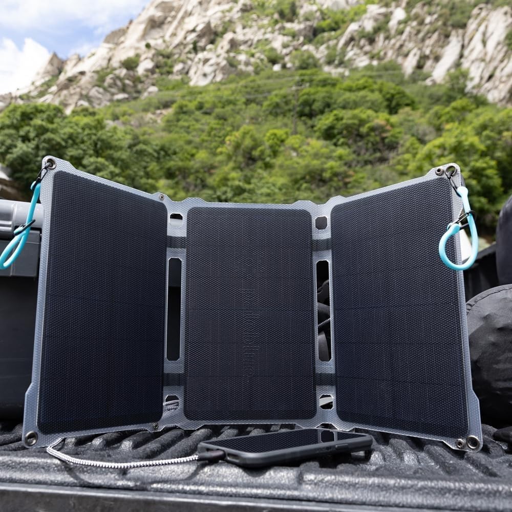 Paleblue Approach 2 Portable Solar Panel Charger – 21 Watts – Triple Panel T39-2