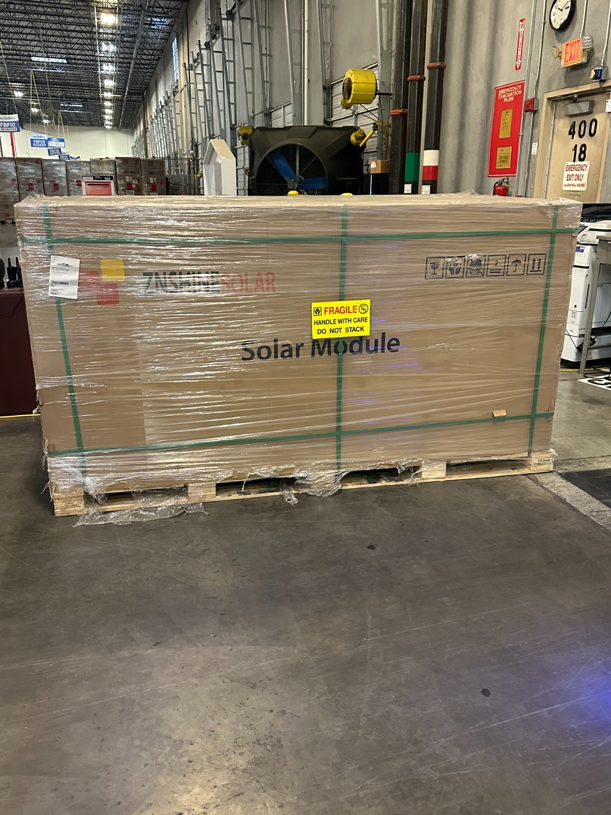 (Sealed Pallet of 36) ZNShine 580 W Bifacial Solar Panels – ZXM7-UHLDD144-580/N