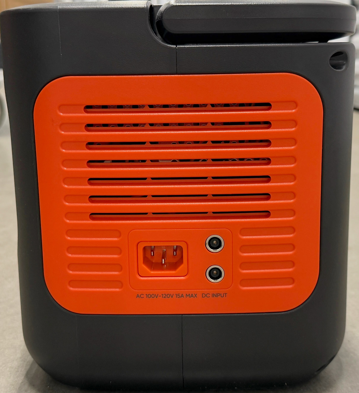 Jackery Explorer 1000 v2 Portable Power Station Model JE-1000D