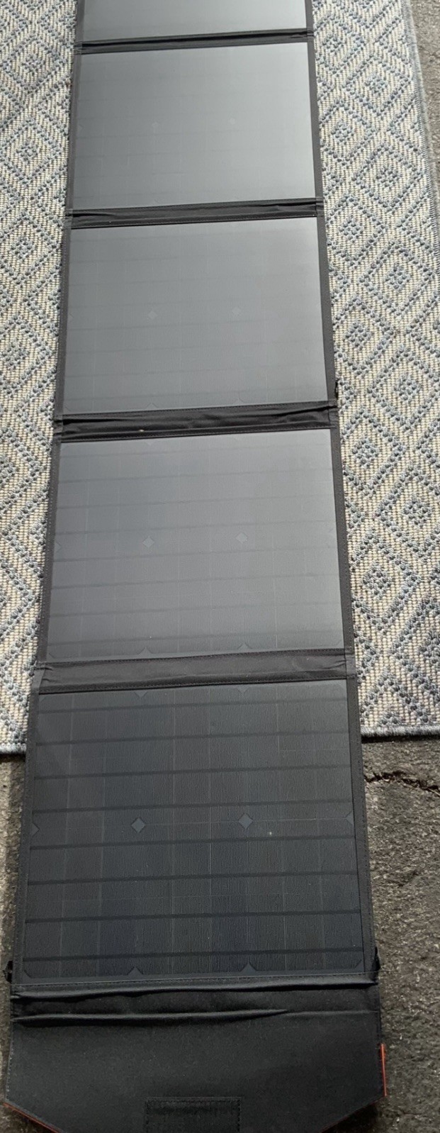 ALLWEI 100 Watt 18v/5.5a (Max) Foldable Portable Solar Panel W/Accessories New