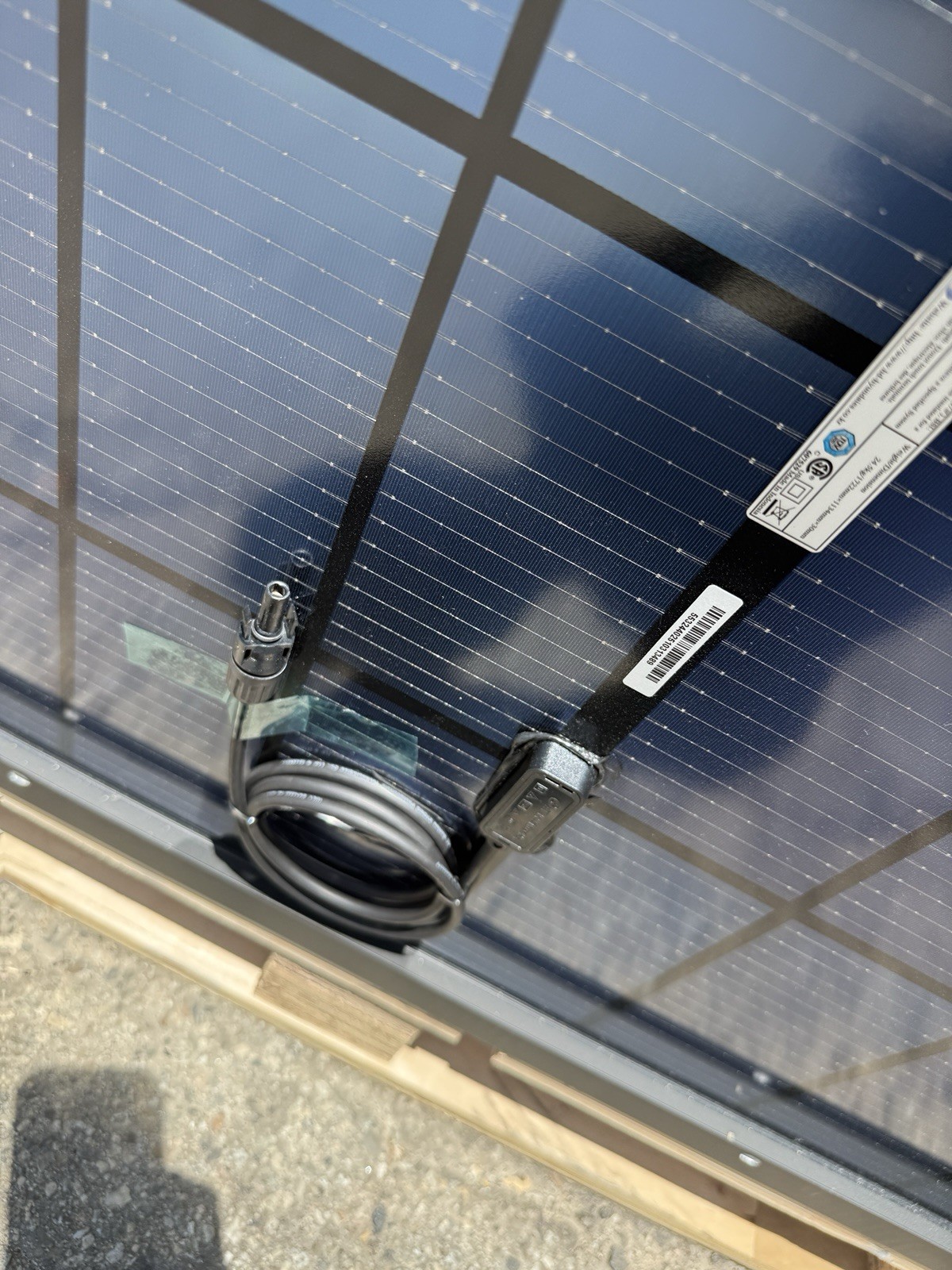 Hyundai Solar Panel HiN-T440 NF(BK). 440 Watt BiFacial Panels Brand New