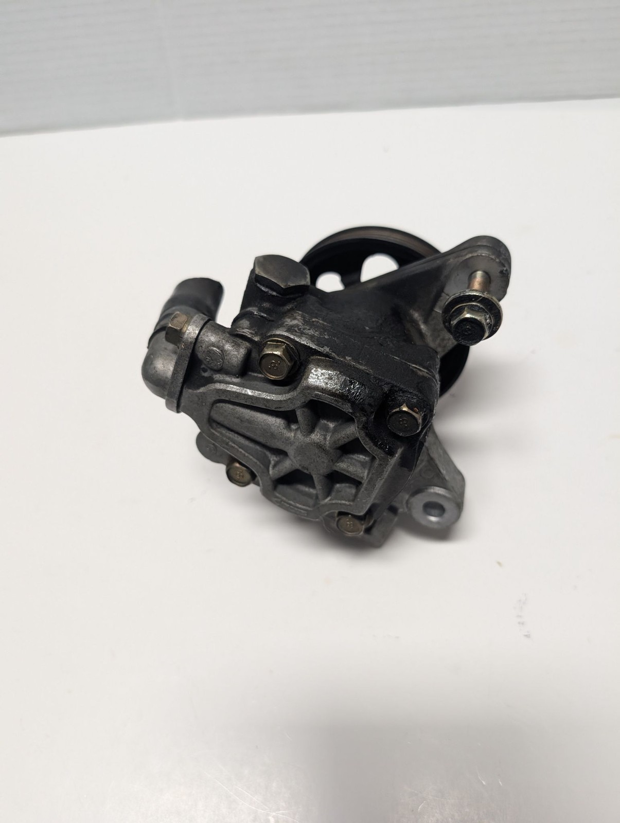 98 Honda Accord Power Steering Pump Pulley Assembly OEM For Car