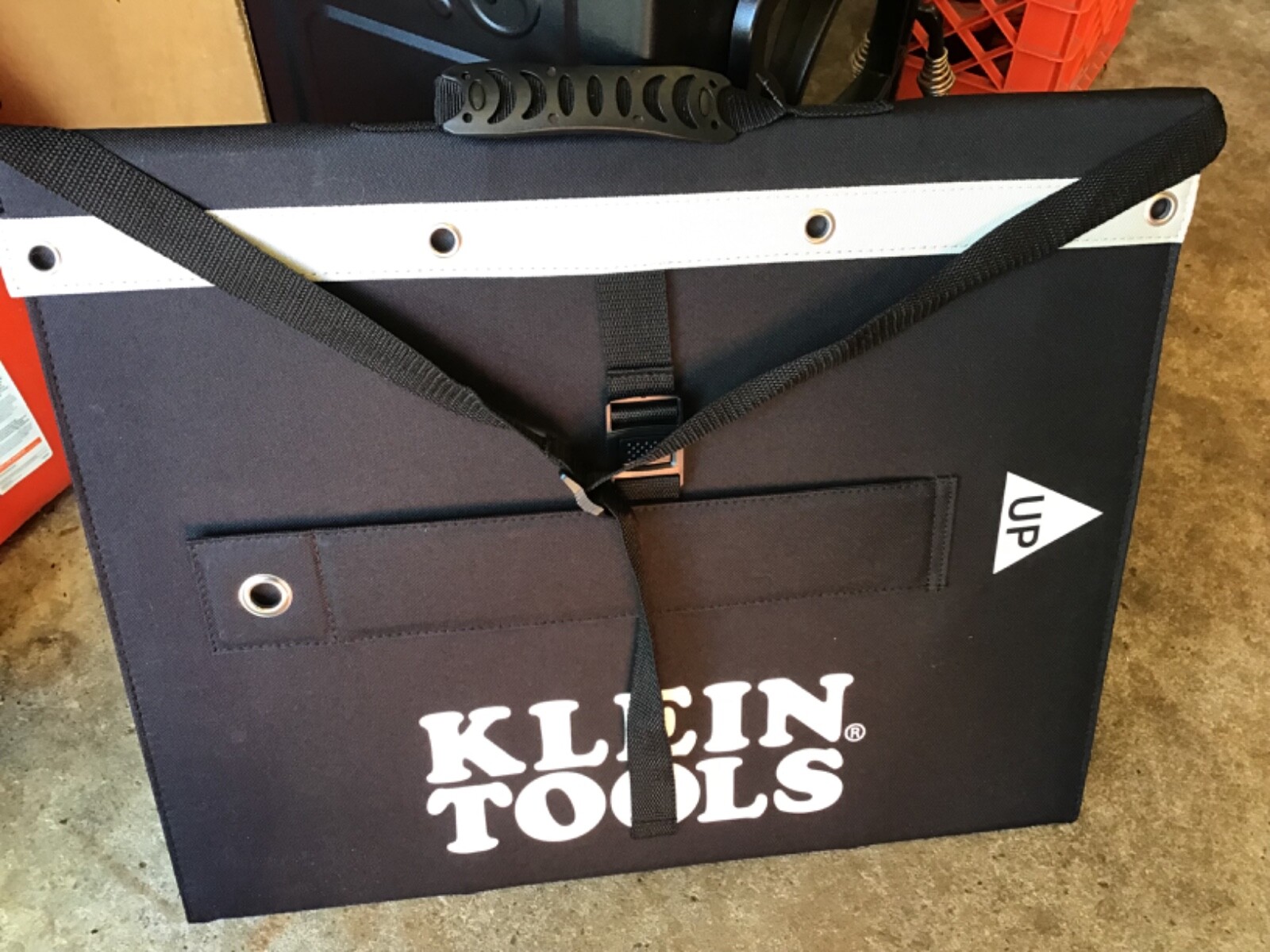 Klein Tools 29250 60W Portable Solar Panel folding with manual