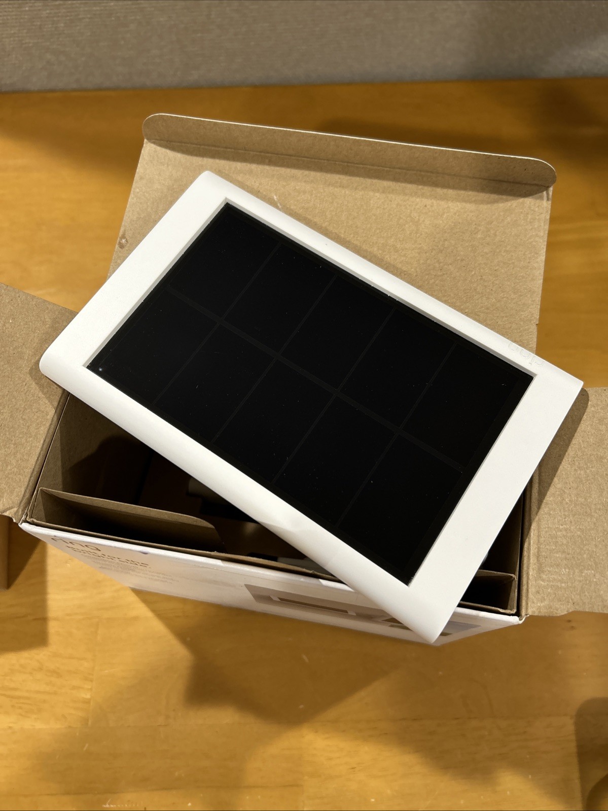 Ring Small Solar Panel 1.9W for Outdoor Camera White w/ Flexible Mount Open Box