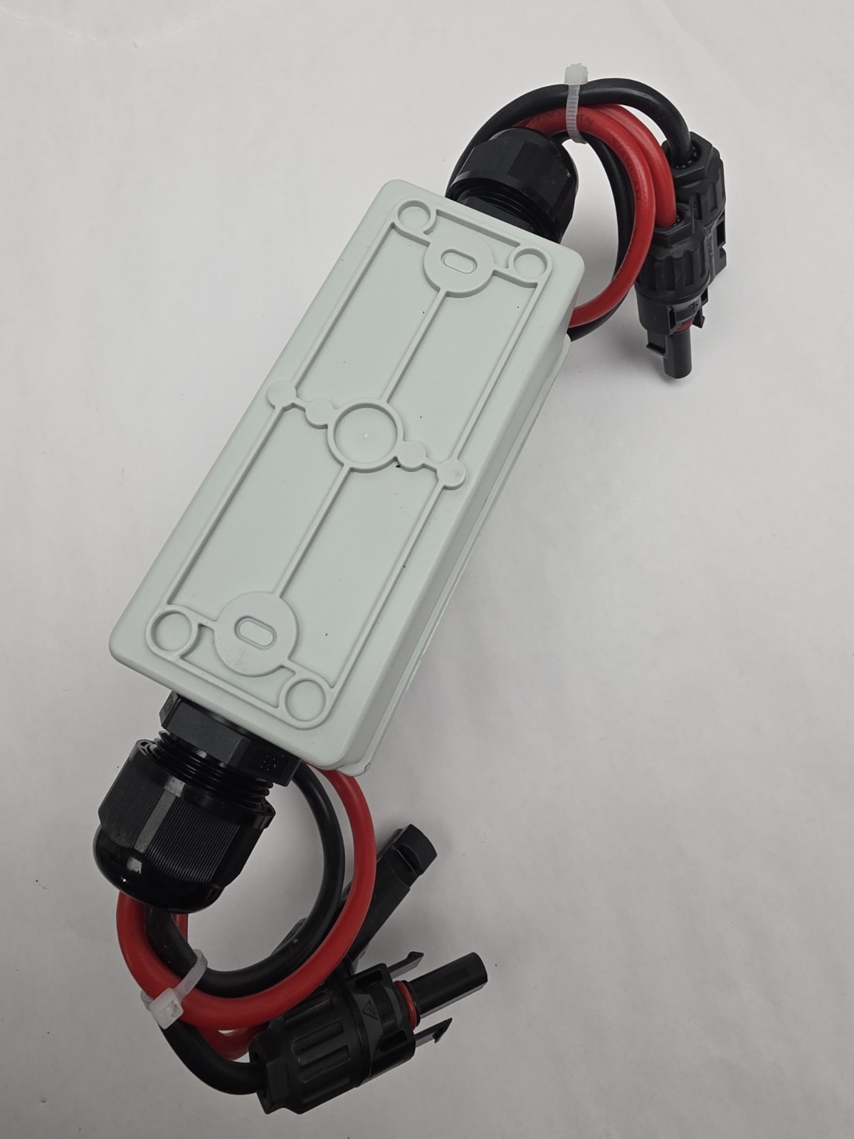 Pjerjzn Solar Panel Disconnect Switch PV Disconnect Swi HT-2Way, New-Open Box.