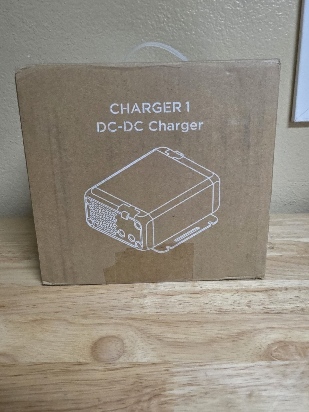 BLUETTI Charger 1 560W Alternator Charger Fast DC-DC Charger for Power Stations