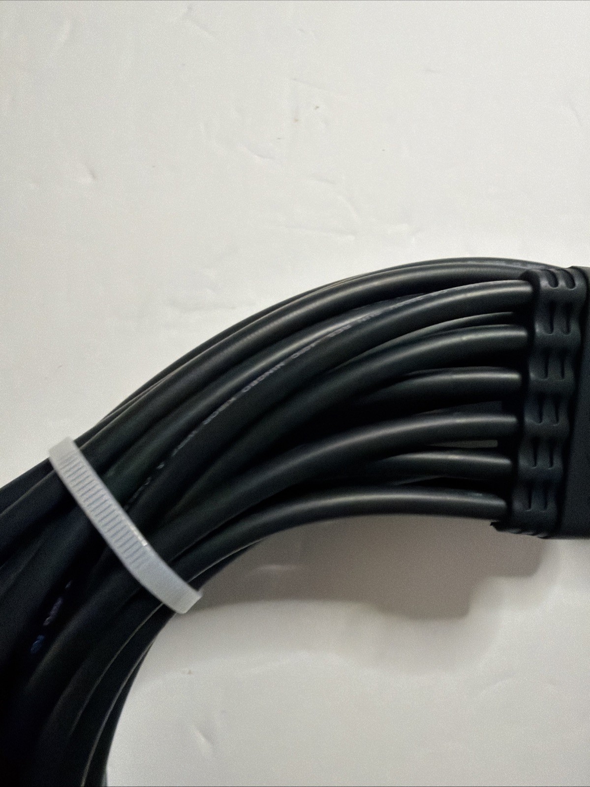 BougeRV solar panel parallel adapter cable with MC4 connectors.