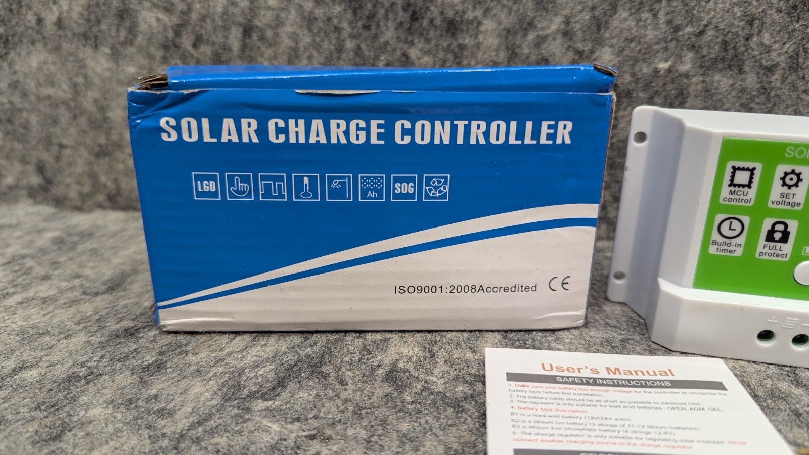 10A Solar Panel Battery Charge Controller 12V/24V LCD Regulator Auto Dual USB US