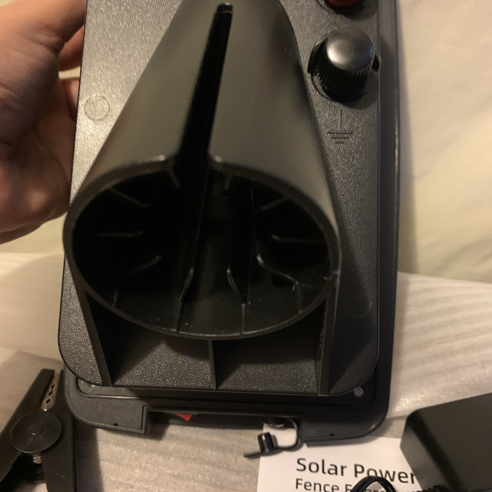 5 Miles Solar Powered Electric Fence Charger – 0.11J Output, 24/7 Day/Night Prot