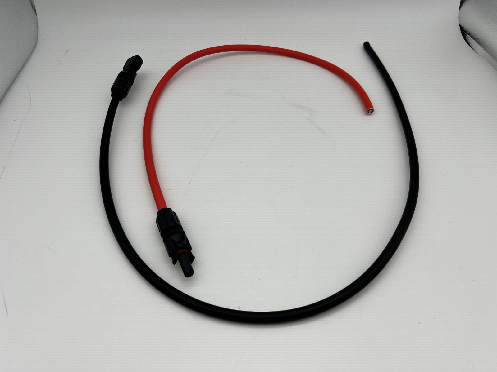 PV 8 AWG cables with Tin plated wires PT Two Connectors