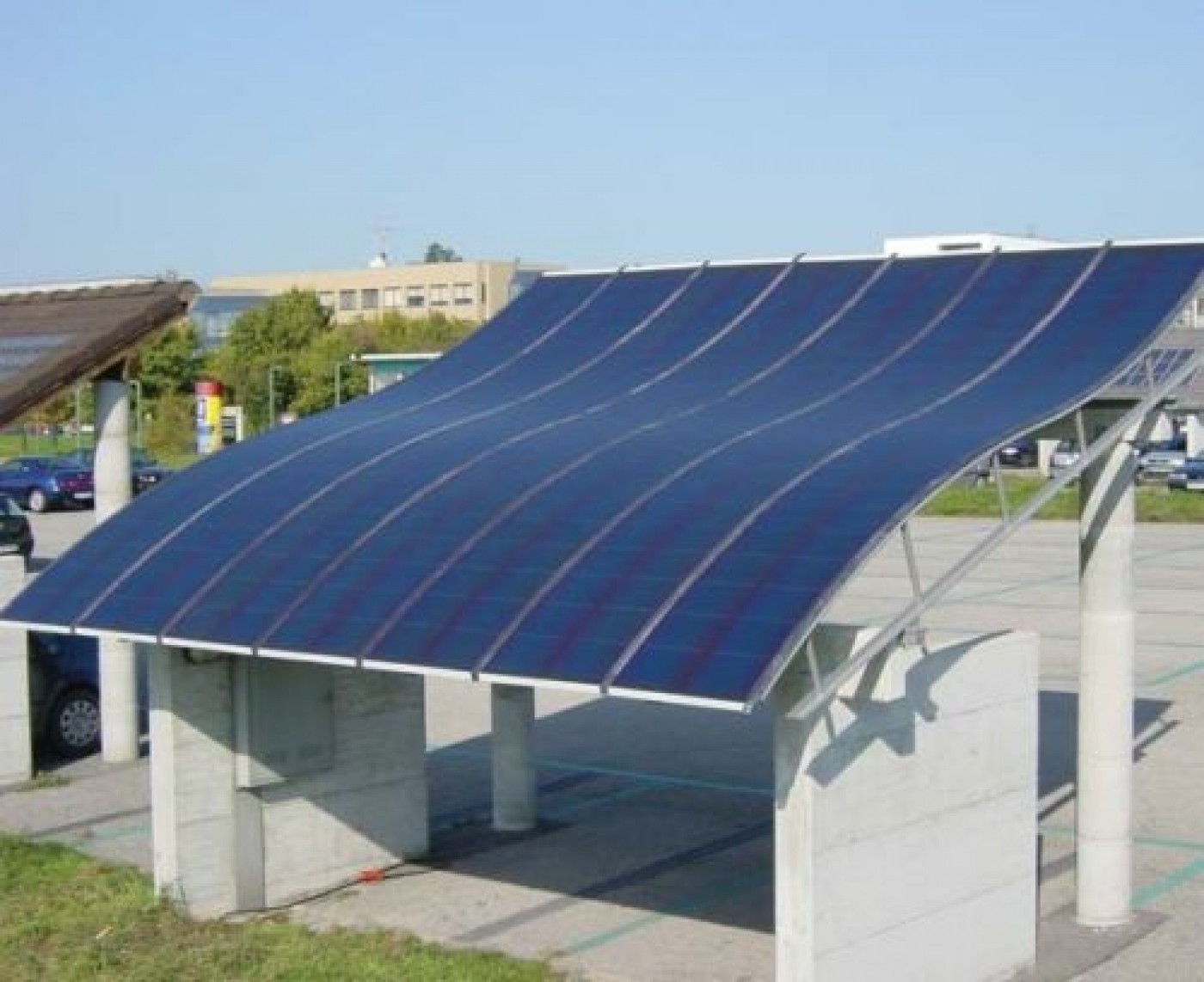 Uni-Solar PVL-136 136 Watt 24V Triple Junction Flexible Solar Panel w/ 4″ Wires
