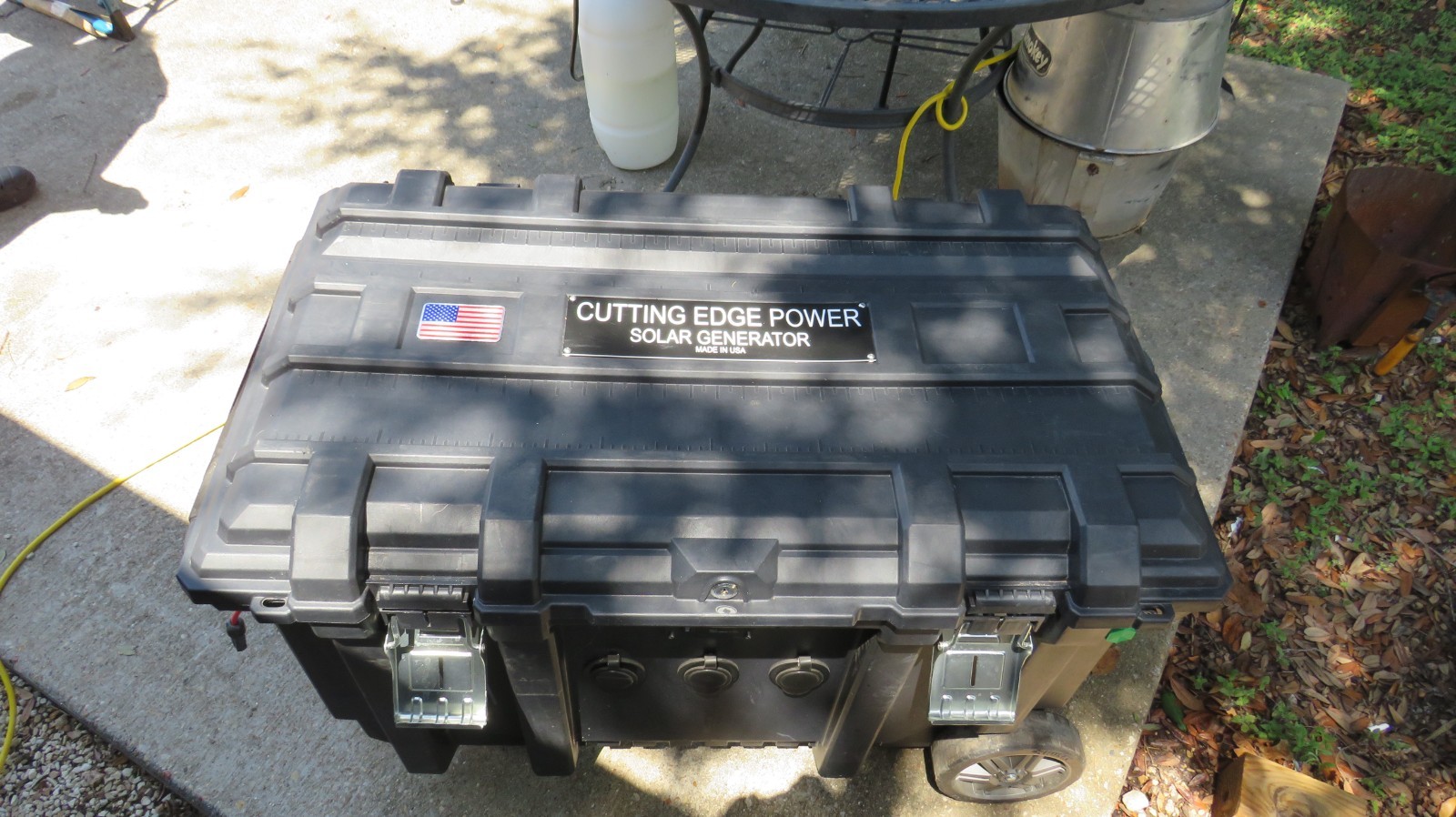 Solar Generator by Cutting Edge Power. MADE in USA. 4000W, never used