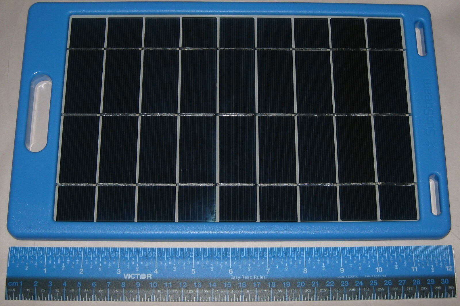 5.5 Watt Solar Blue Panel Charger with USB Female Port – 5.5 V DC 1000 mA – 1A