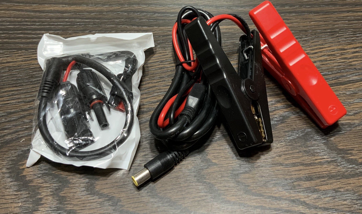 TUODAW 8mm DC Adapter to 8mm DC Cable Power Supply Cord Clamps Solar Connector