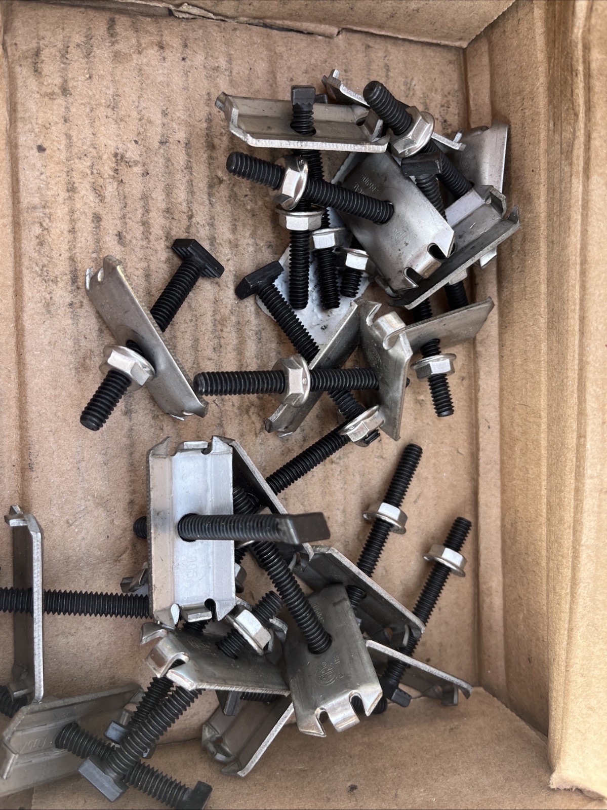 UNIRAC SM BND MIDCLAMP BC SS 20 Pc