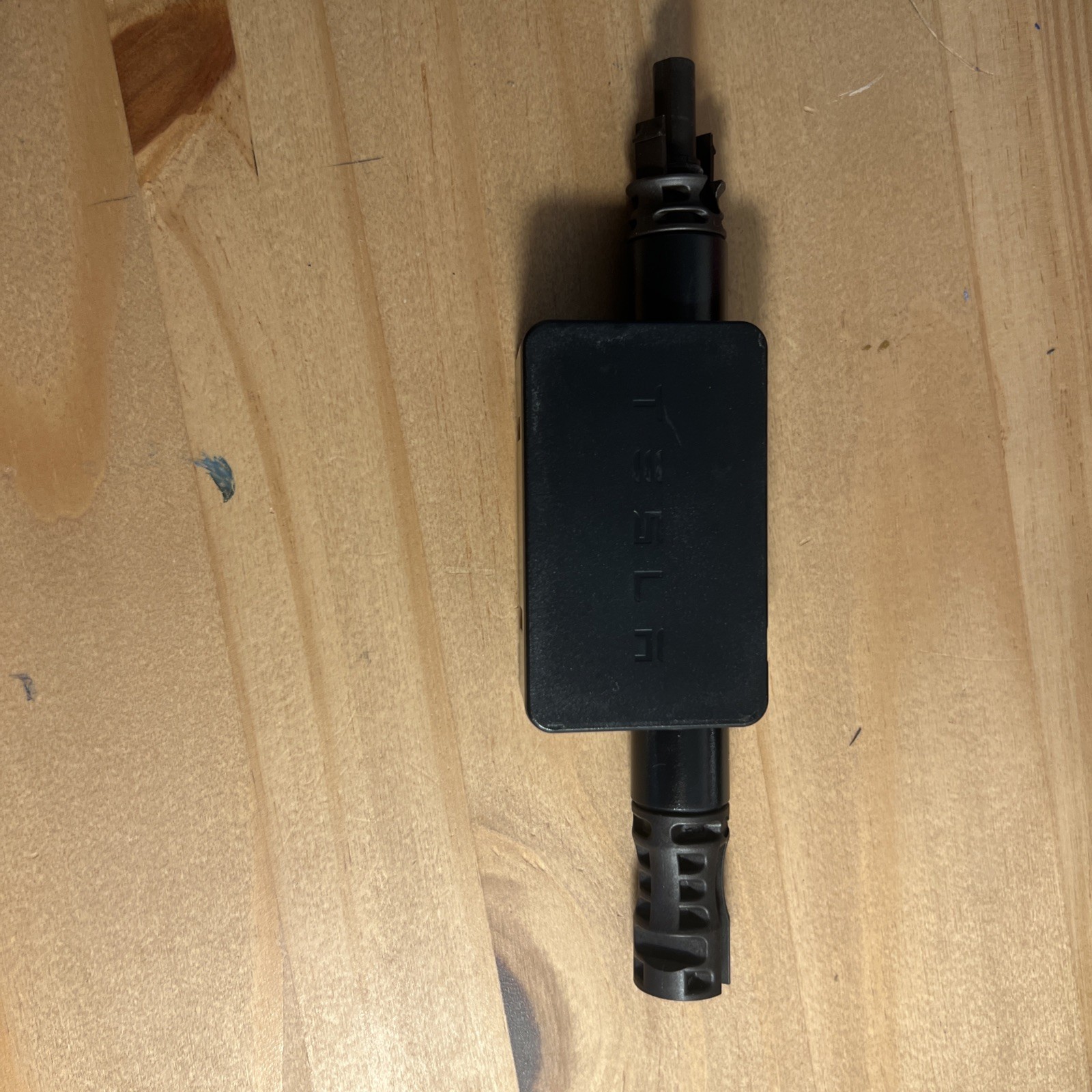 Tesla MCI-2: PV Rapid Shutdown Equip Mid Circuit Interrupter 1879359-15B