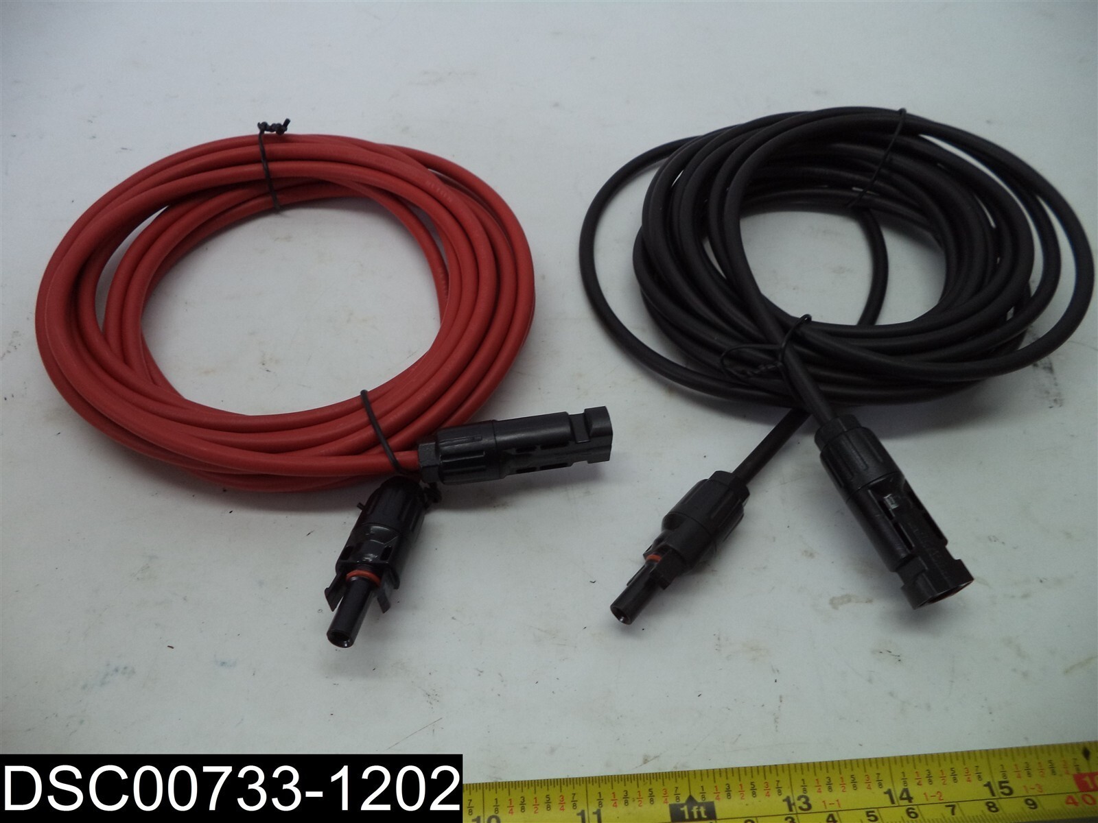 921003066244 Eco-Worthy Red & Black 16′ Connectors 915138-L03MC4-W4MM2BR5-1
