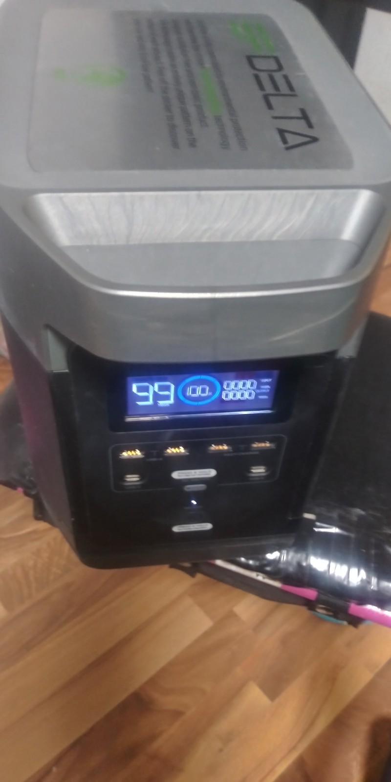 Brand New Patriot Power Generator 1300 Solar Back With Solar Panels-all New.
