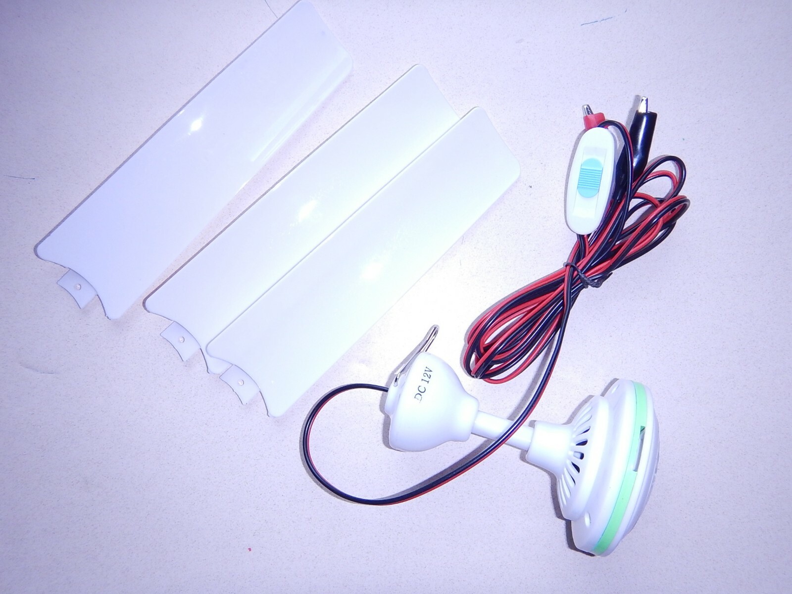 12 Volt DC Ceiling fan(w/ ON/OFF SWITCH) lightweight 20 Inch w/8 ft cord