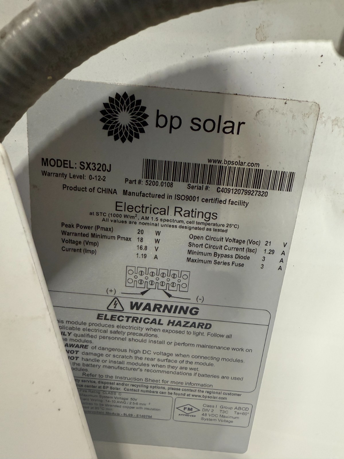 BP SOLAR PANEL WITH Pole MOUNT Model # SX320J