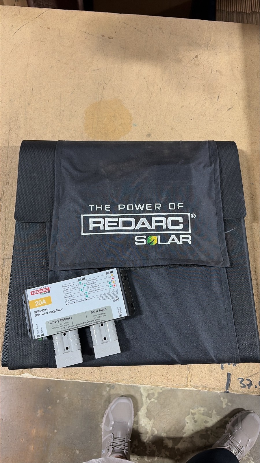 REDARC 160W Monocrystalline Solar Blanket w/ 20 Amp Solar Regulator SMFB1160