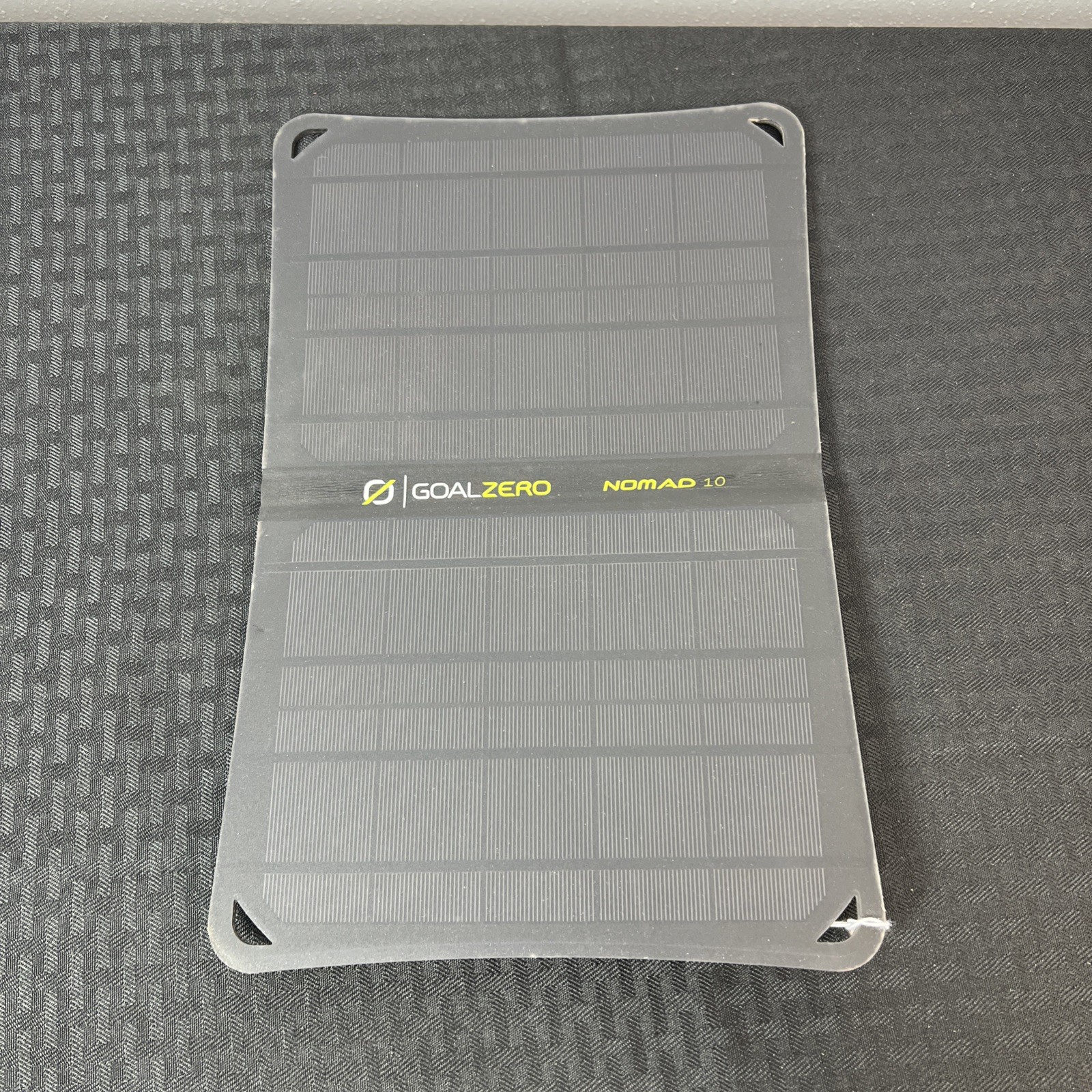 GOAL ZERO NOMAD 10 SOLAR PANEL. Solar Charger. Charge phone, GPS + MORE