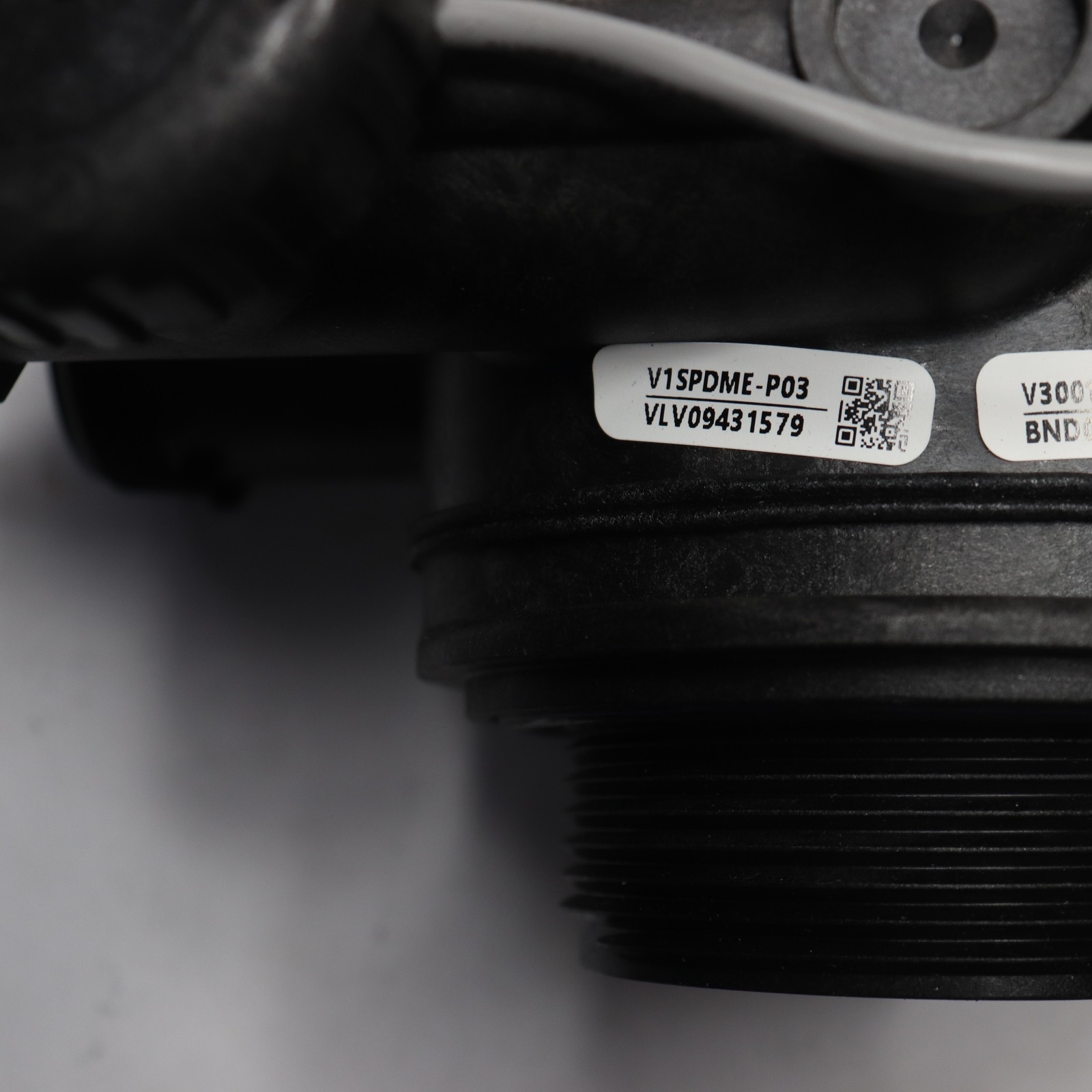 Solar Panel Meter Control Valve C-Series V1SPDME-P03 – Includes Bracket Assy