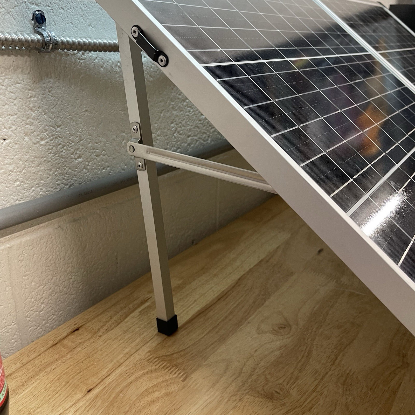 4Patriots 100-Watt Solar Panel Portable, Foldable, Durable Solar