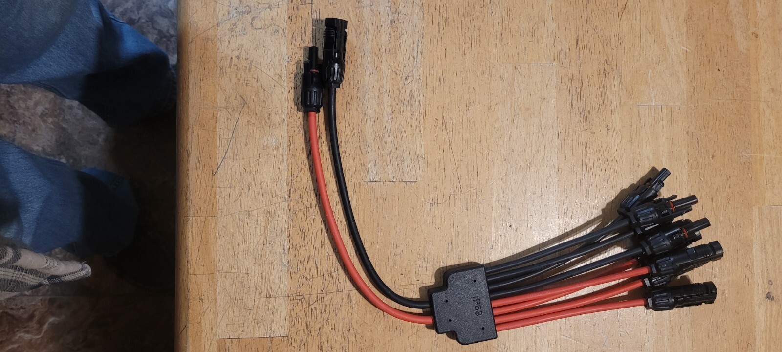 Tool-Free Solar Connectors for 2-3-4 Solar Panels, Water Proof
