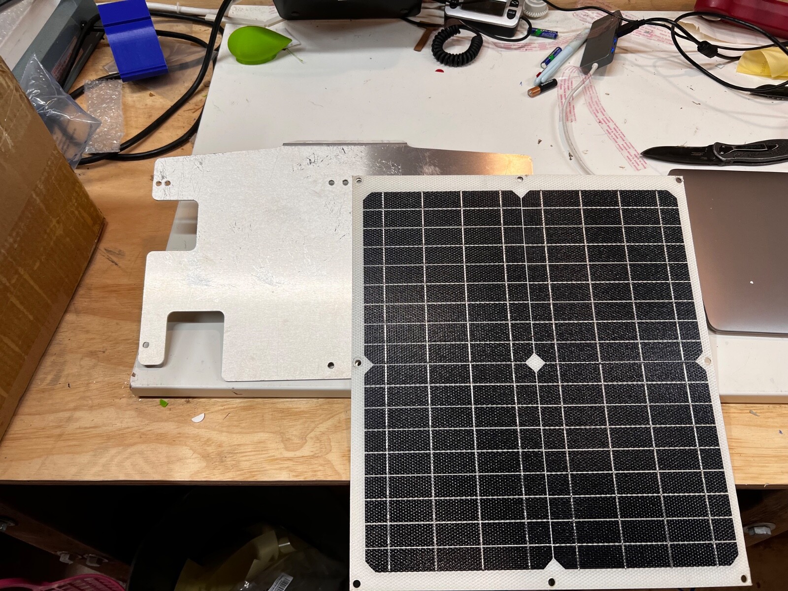 2X 18V 20W (40W tot) Monocrystaline ETFE Laminate PET rigid Solar Panels +mount