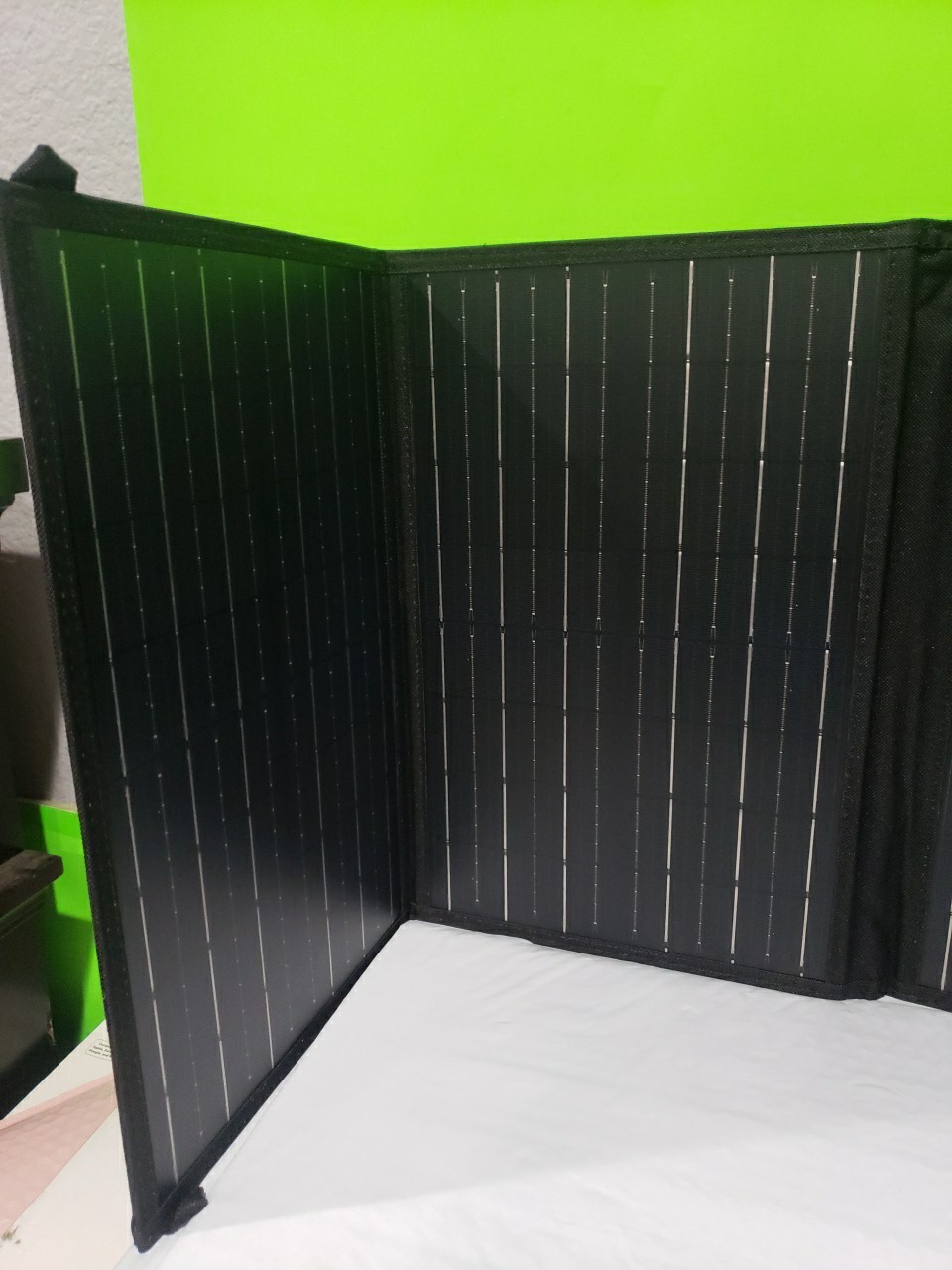 BRAND NEW! Powkey S60 Foldable Solar Panel Charger 18V DC Output X003XRFDUZ New