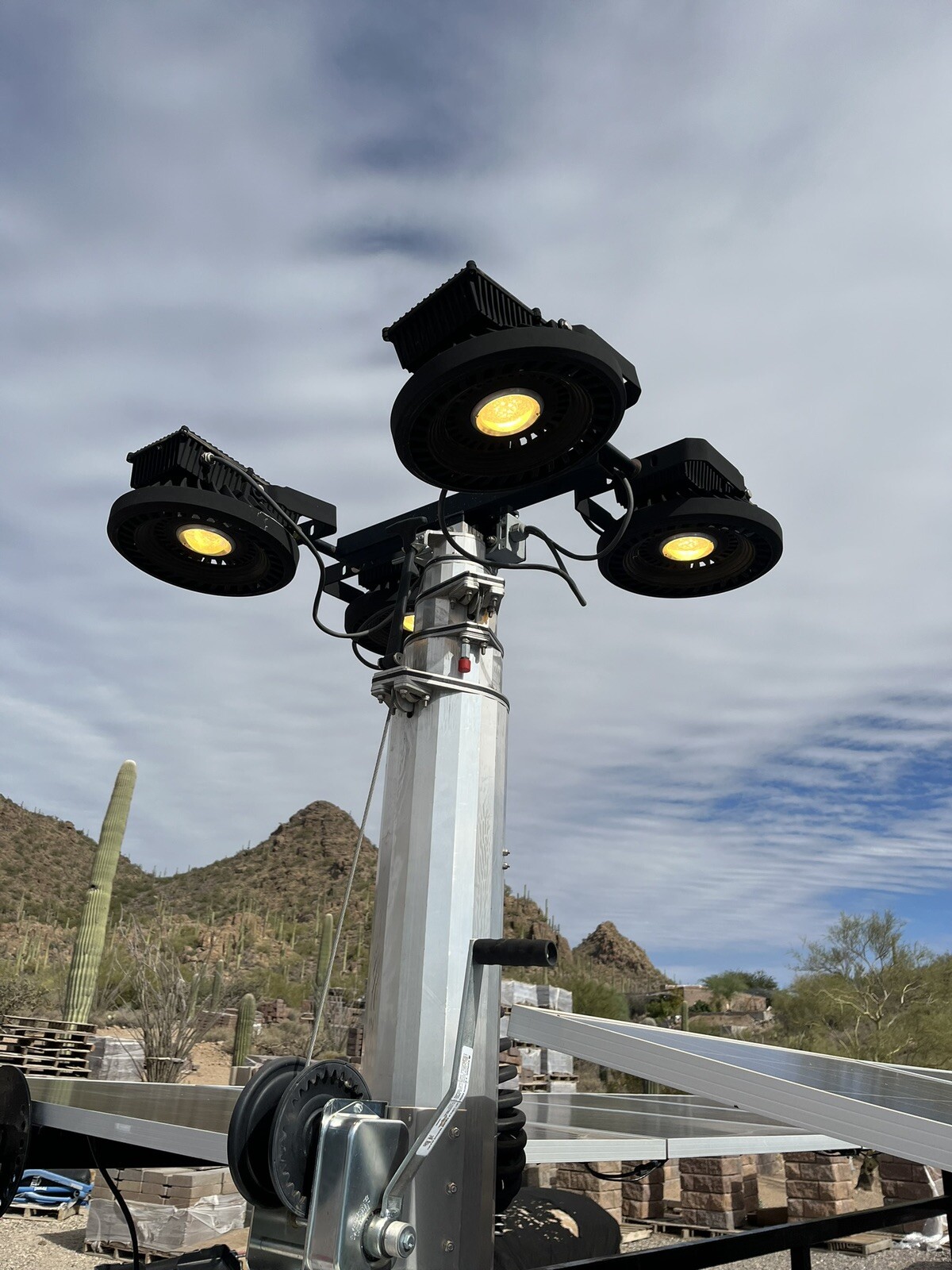 Off Grid Mobile Solar Generator