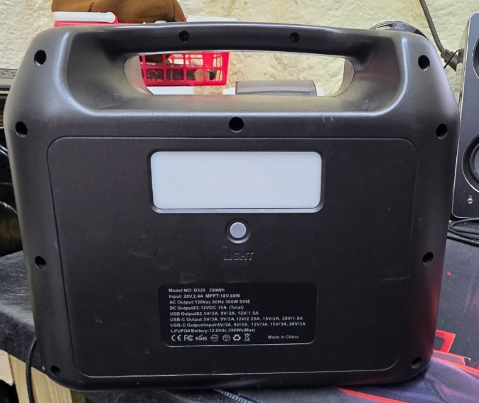 4Patriots D320-299WH Power Sidekick Solar Generator w/ Solar Panel