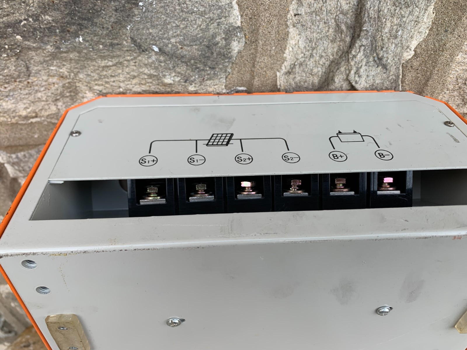 Mabelstar PWM Solar Power Controller High Power charger For Off Grid System
