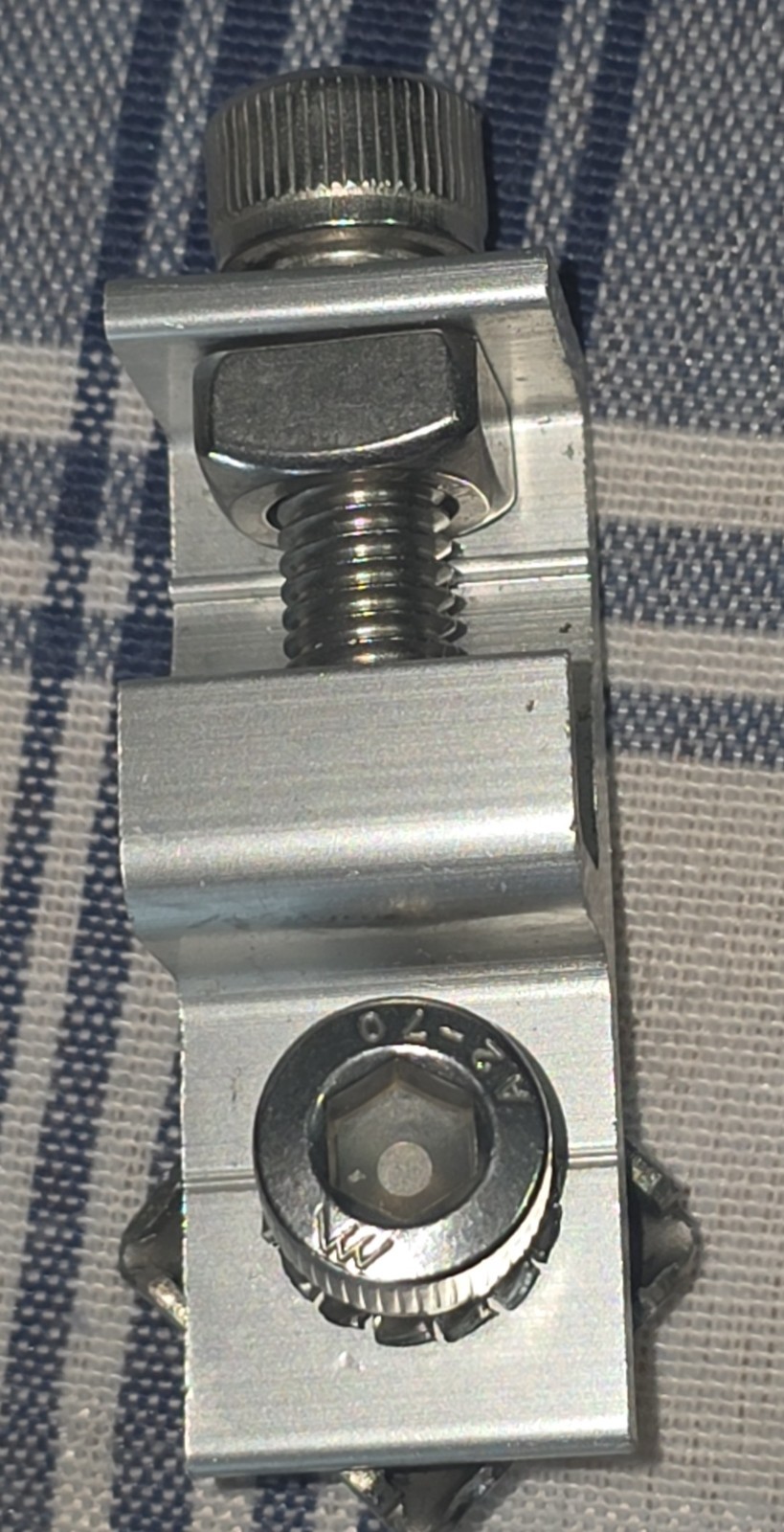 Lot of 20 Adjustable Solar Panel Mid Clamps with A2-70 Stainless Steel Hardware