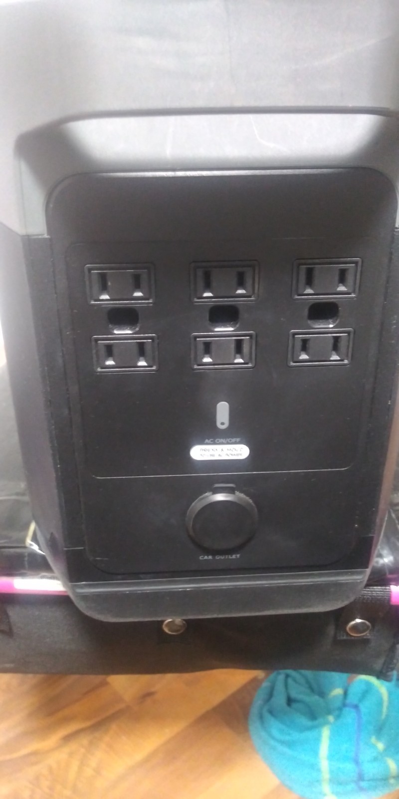 Brand New Patriot Power Generator 1300 Solar Back With Solar Panels-all New.