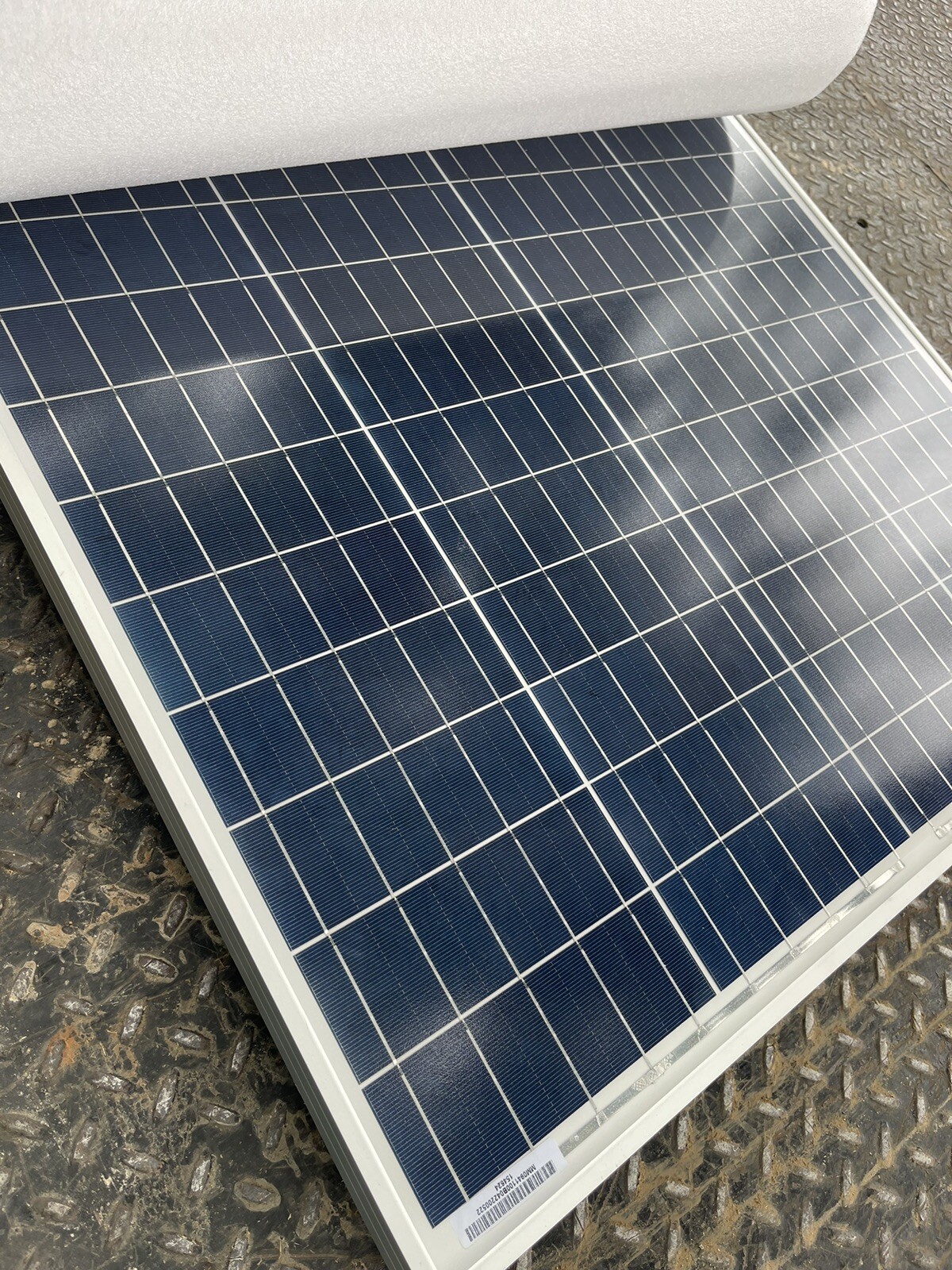 Mighty Max 100 Watt 12 volt polycrystalline off grid solar panel