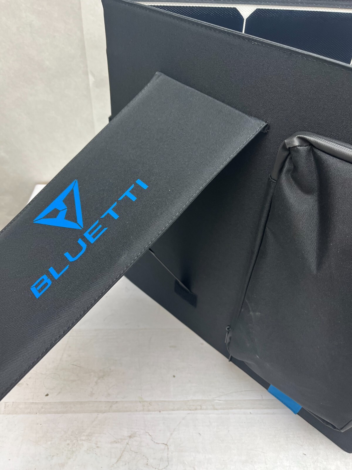 BLUETTI SP200 200w Solar Panel Portable Foldable AM30